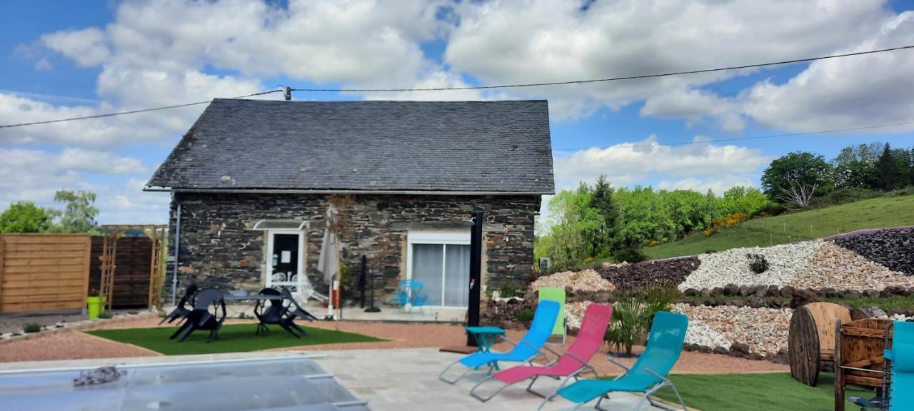 La Cle Du Maumont Bed & Breakfast Sainte-Ferreole Exterior photo