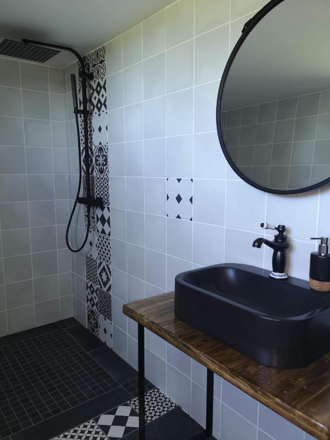 La Cle Du Maumont Bed & Breakfast Sainte-Ferreole Room photo